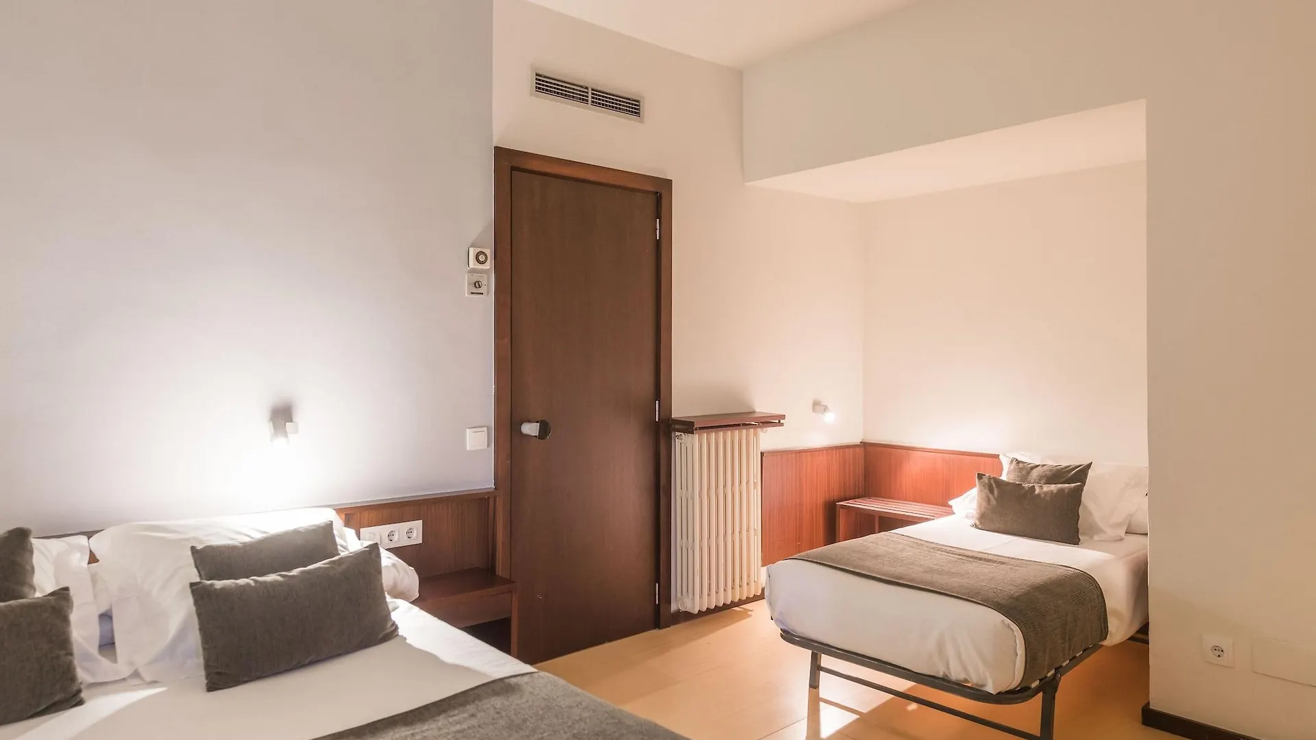 Hotel Emporda Figueres  4*, Figueres (Girona) İspanya