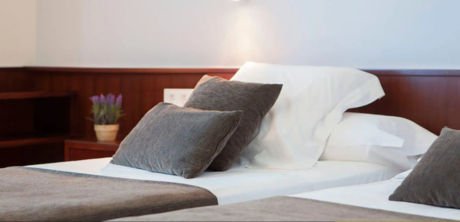 Hotel Emporda Φιγκέρες 4*,